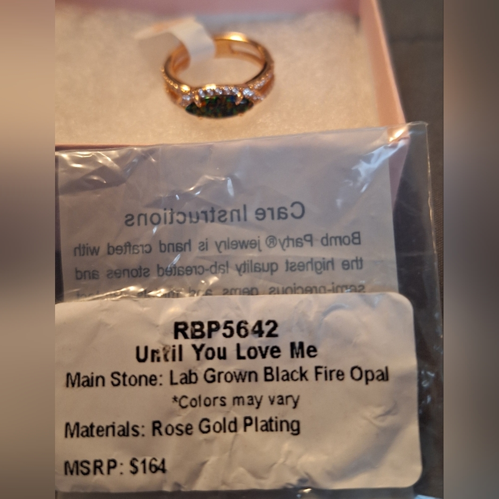 Size 6 Ring - image 1